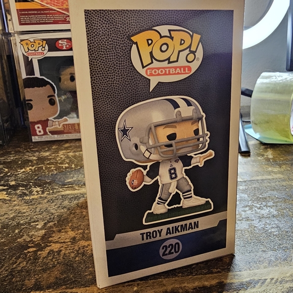 Dallas Cowboys Troy Aikman Funko Pop #220 - Picture 5 of 6